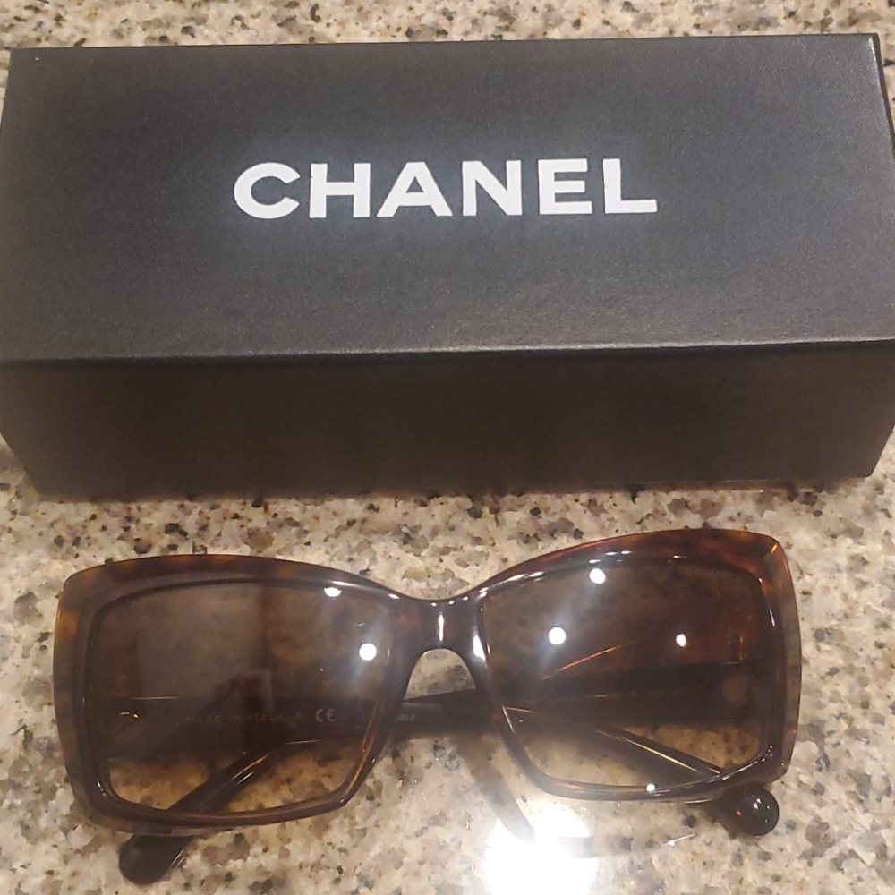 Chanel sunglasses
